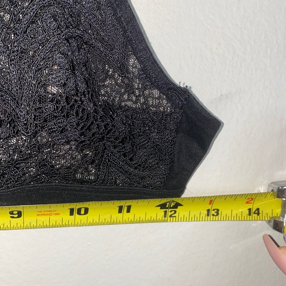 🎱Black lace Victoria Secret bralette! - Picture 3 of 8